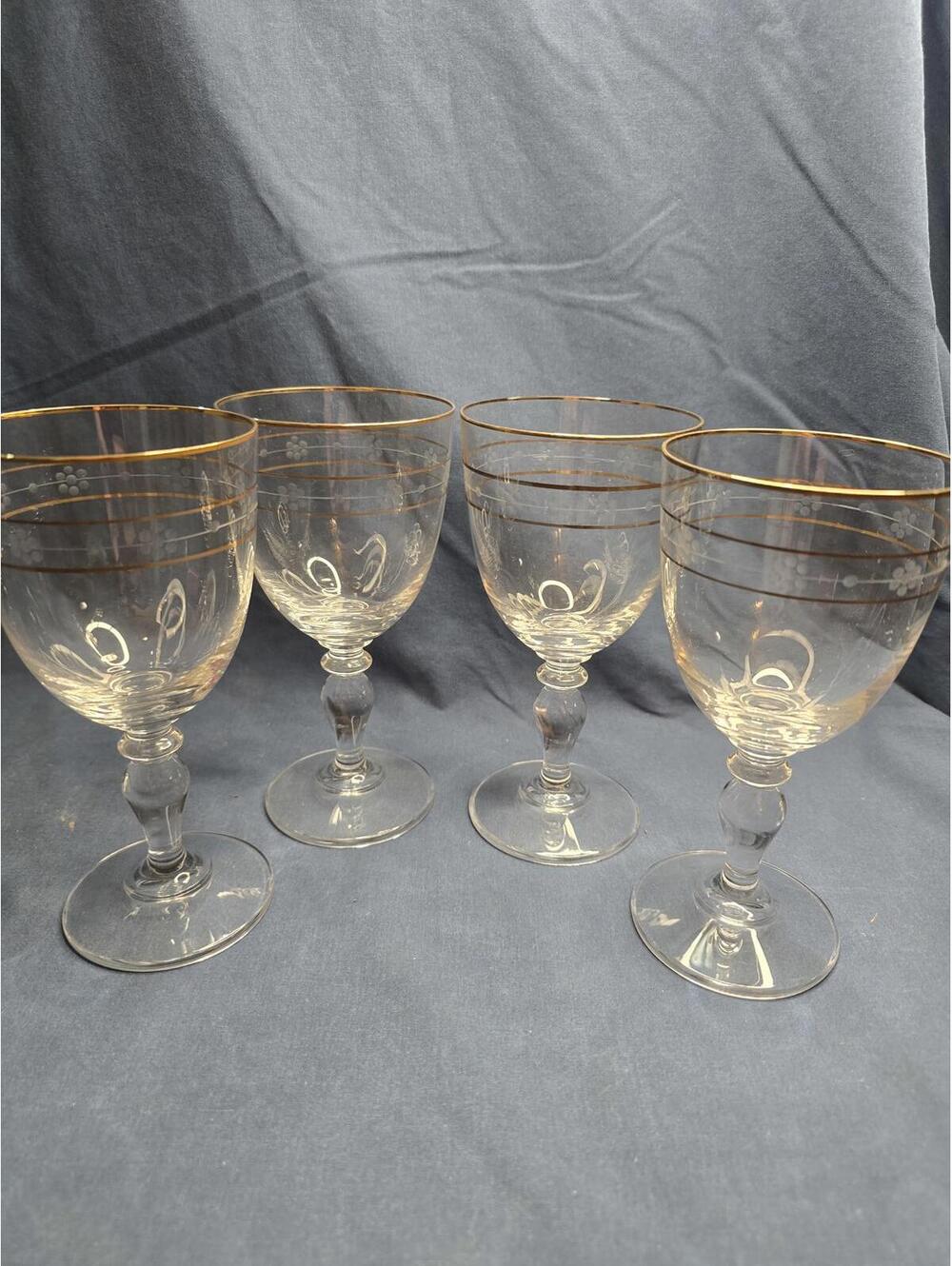 Vintage Set of 4 Glastonbury-Lotus Gold Band crystal wine glasses